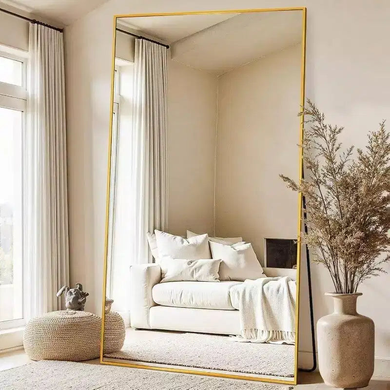 Miroir rectangulaire doré pleine longueur 91 x 46 cm avec support. Un miroir sur pied surdimensionné à poser ou à accrocher