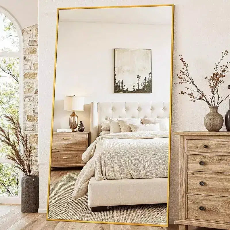 Miroir rectangulaire doré pleine longueur 91 x 46 cm avec support. Un miroir sur pied surdimensionné à poser ou à accrocher