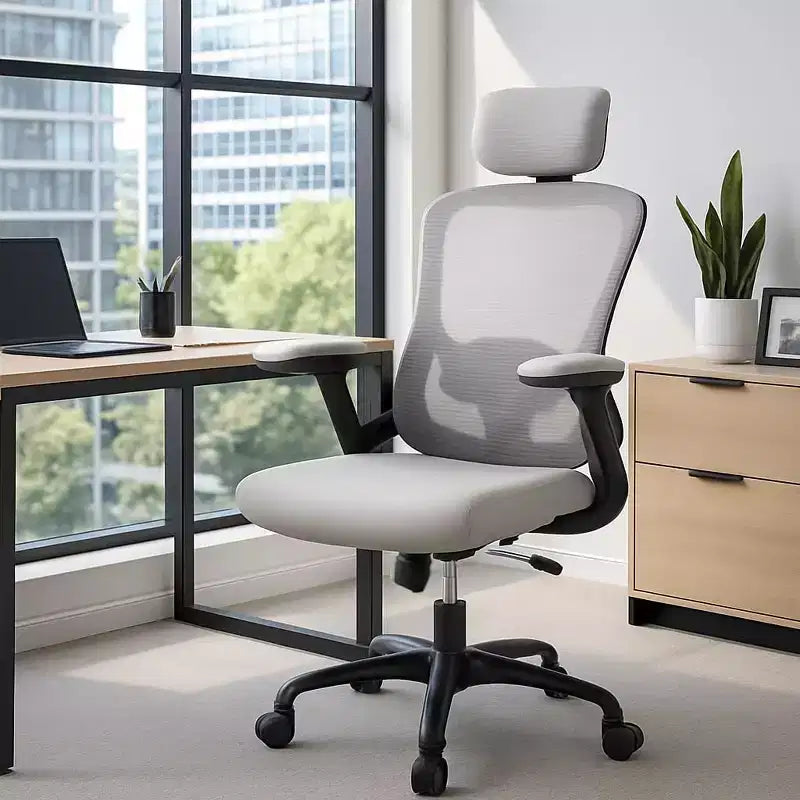 Fauteuil de bureau ergonomique haut de gamme en maille gris clair - Appui-tête réglable et dossier inclinable, pivotant à 360° - Roulettes silencieuses, agréable pour la peau et durable